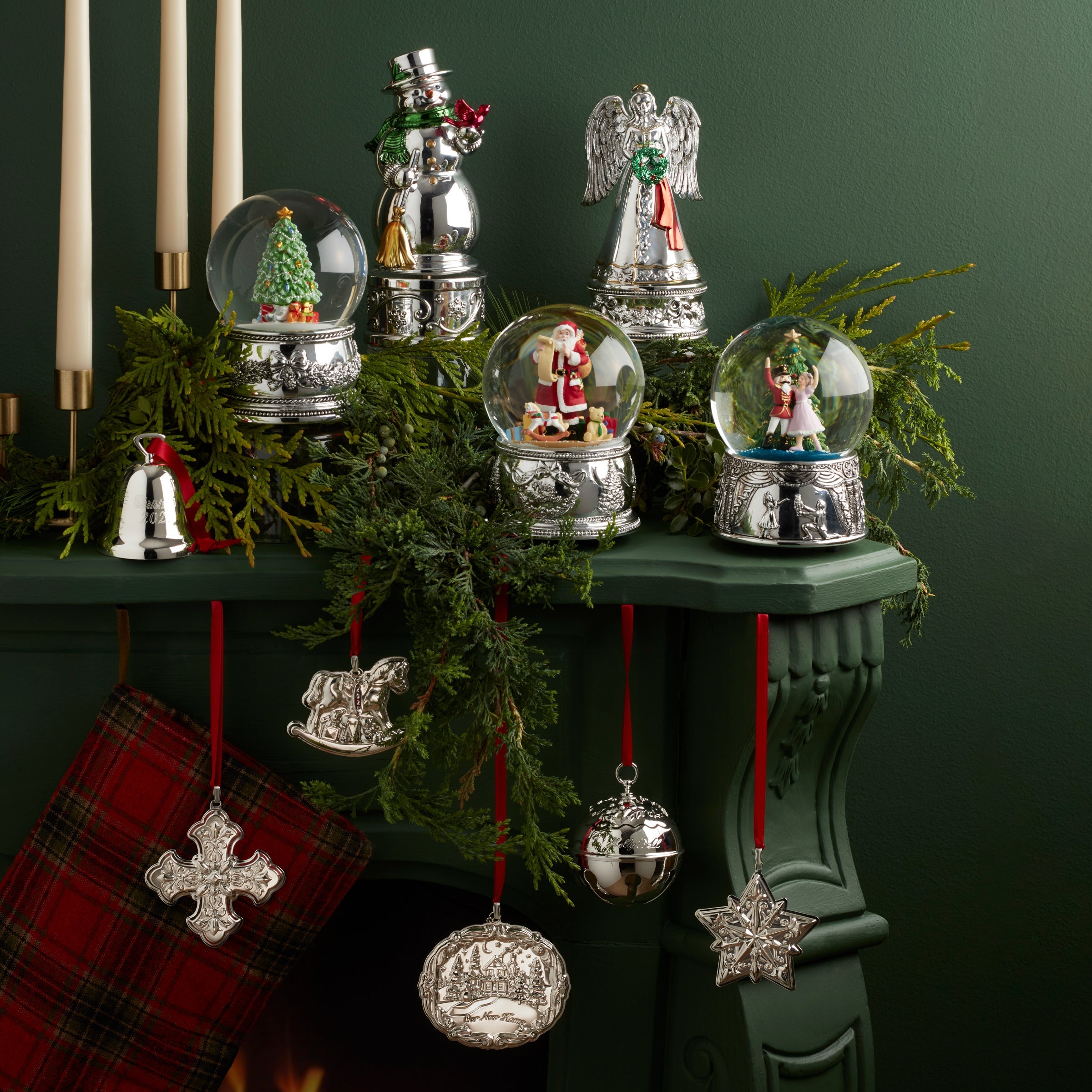 Ornement annuel en argent sterling en forme de croix de Noël 2025