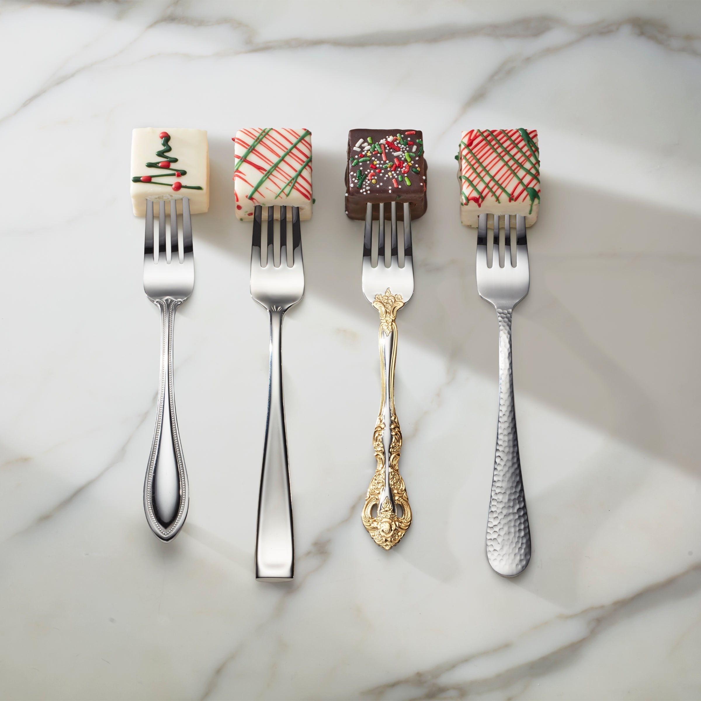 Ensemble de couverts American Harmony de 45 pièces